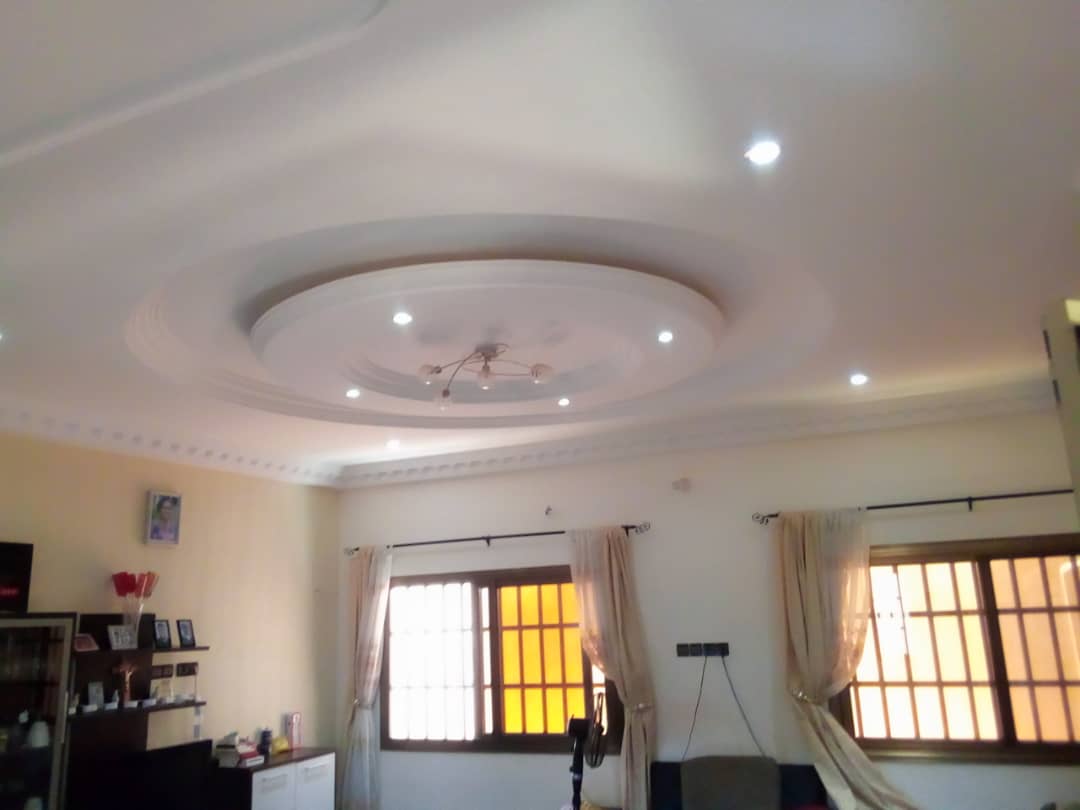 Centre Commercial Moderne